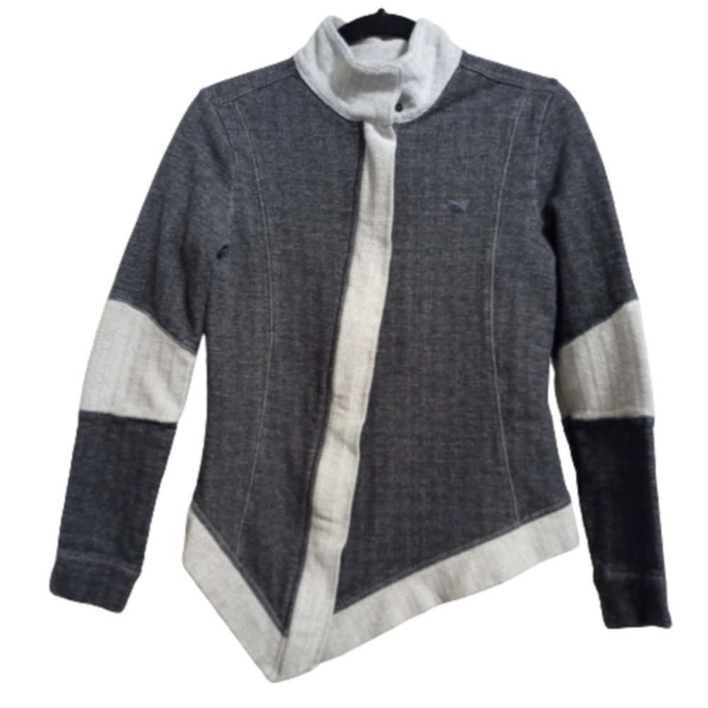 Puma Sweater Size Medium